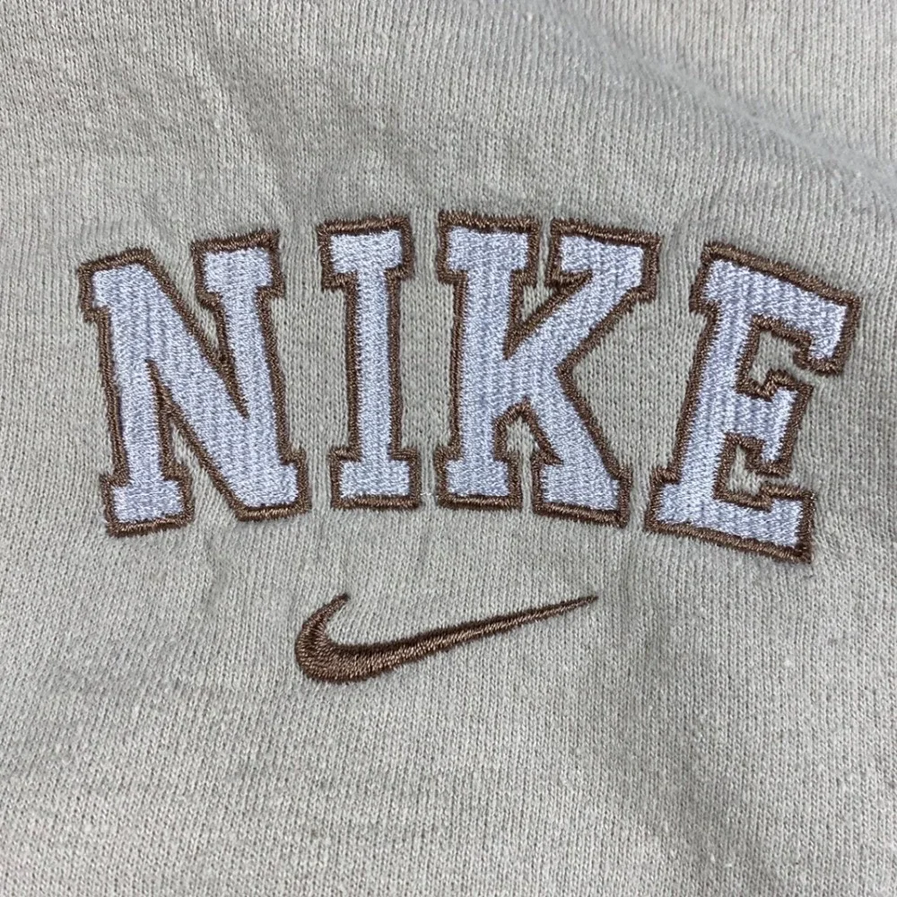 Nike vintage crewneck